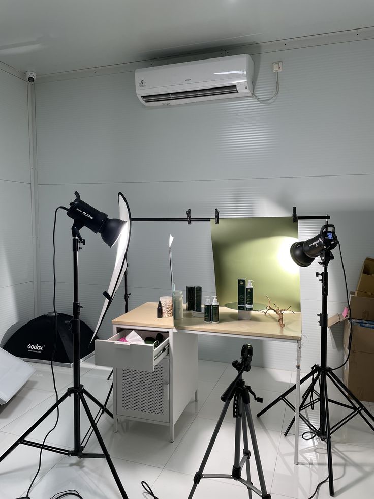 Předmětové fotostudio se světly Godox a stolem pro produkty